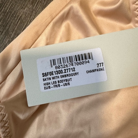 Stella McCartney***Satin High Leg Champagne Bodysuit w/Embroidery***Small $285 - Picture 7 of 7